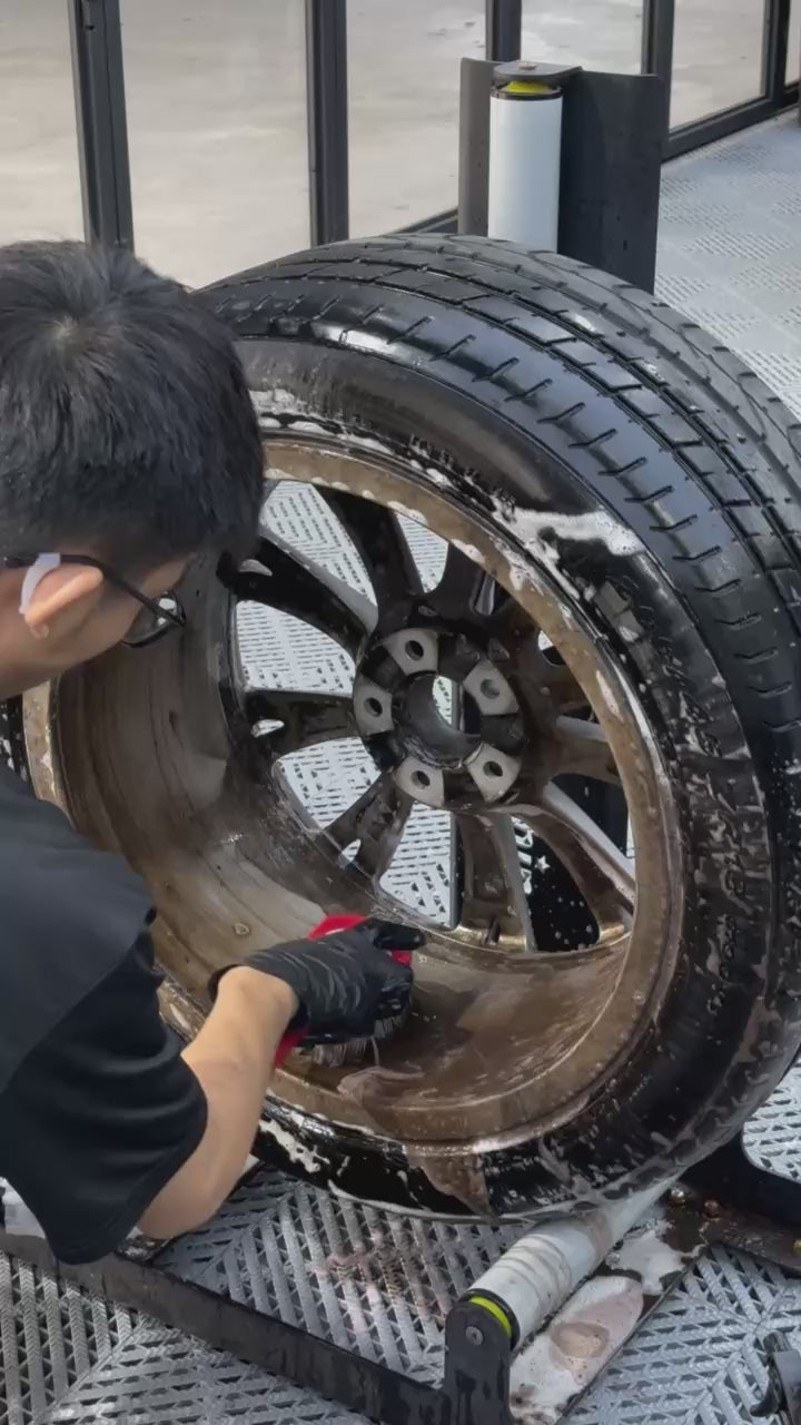 Wheels-Off Detailing